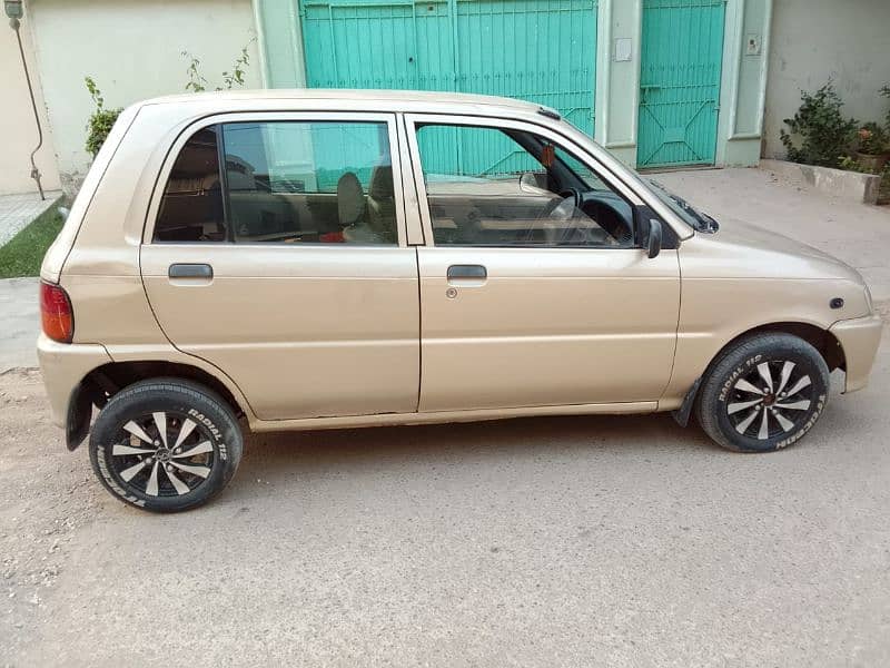 Daihatsu Cuore 2011 2