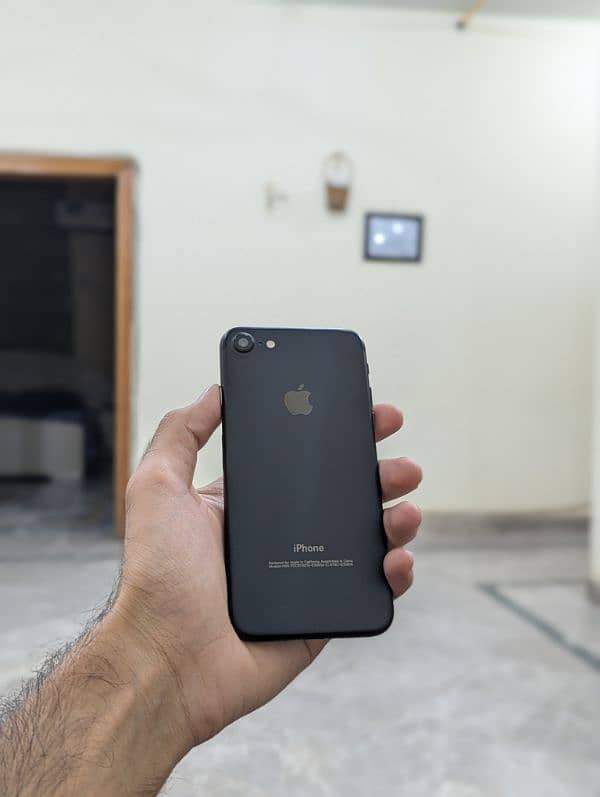 Iphone 7 128gb pta approved 4