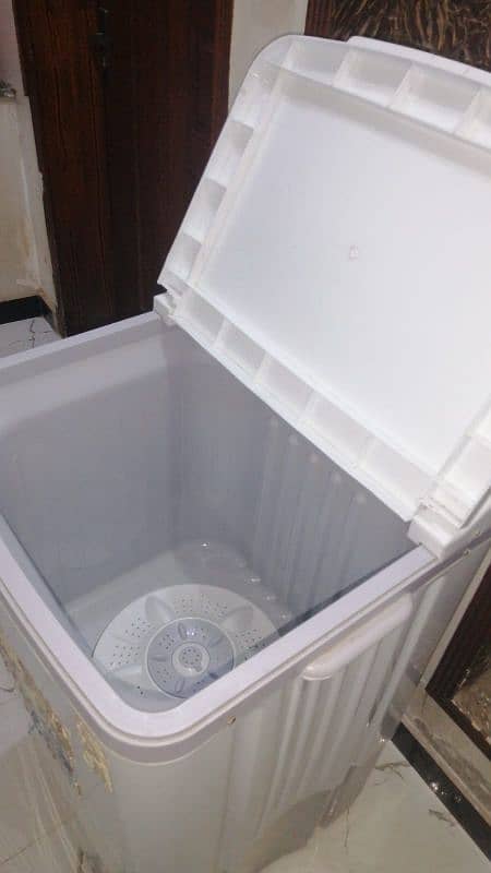 master washing machine ful size urgent sale 4