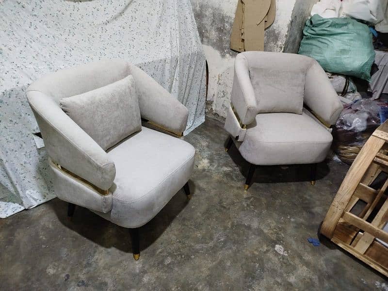 Bed room chairs /chairs/Furniture 4