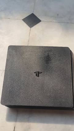 ps4 slim 500 with speacial edition controller and games