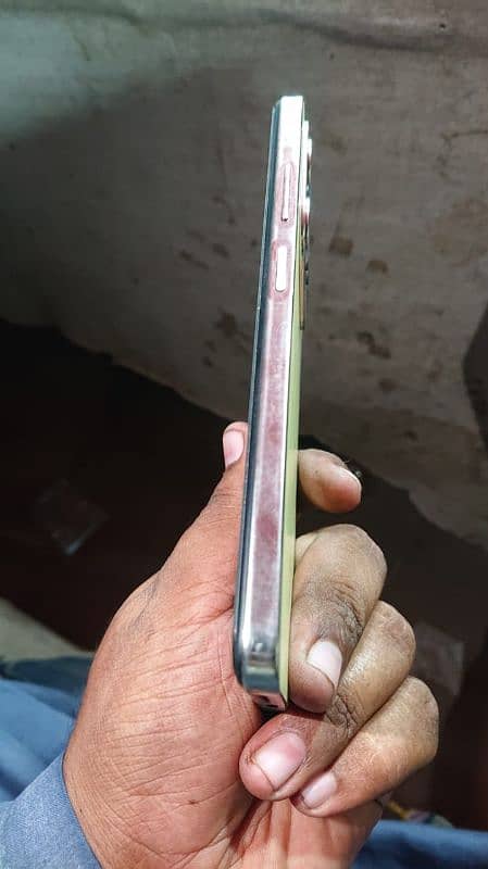 Infinix HOT 40i 418533283 1