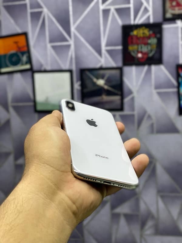 iphone X 64gb Pta approved mint condition 2