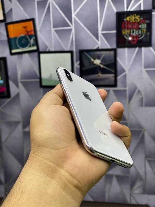 iphone X 64gb Pta approved mint condition 3