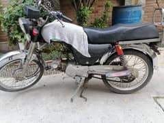 PAk Hero Cd 70 bike mint condition argent sale All documents original