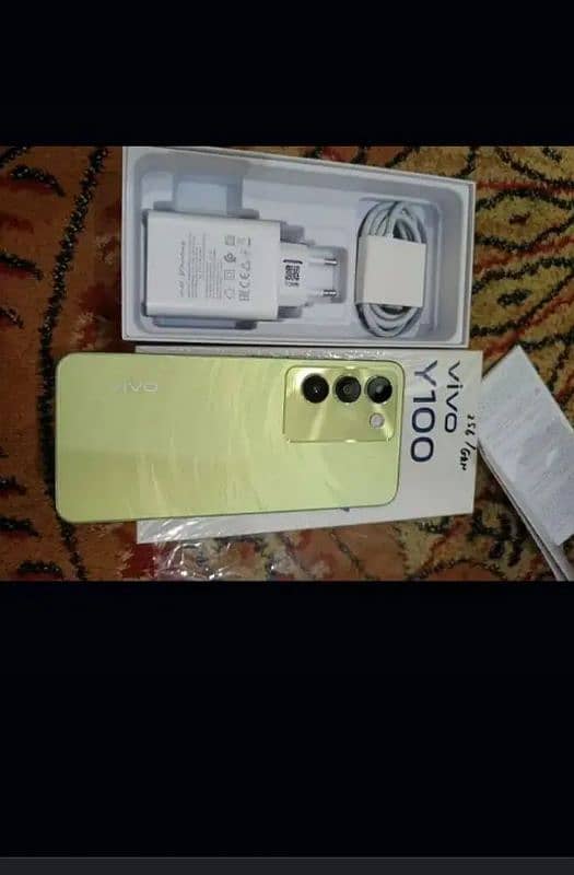 vivo y100. (8/256) box open 1