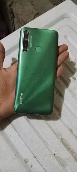 Realme 5i 4