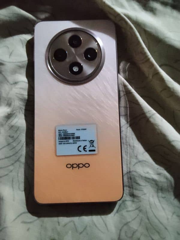 OPPO RENO 12f  4G.  8/256= 1 week used 0