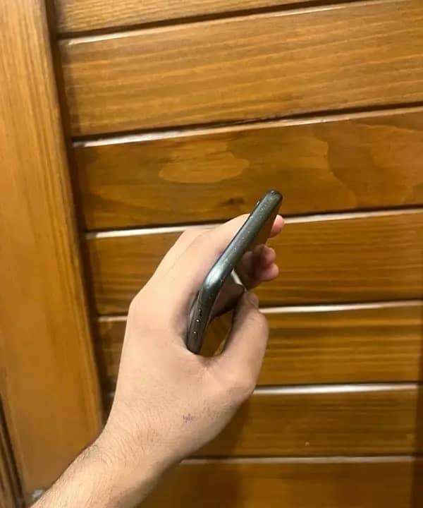 iphone 11 /64gb non active 6