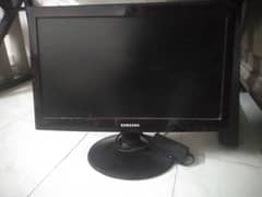 monitor with free pc