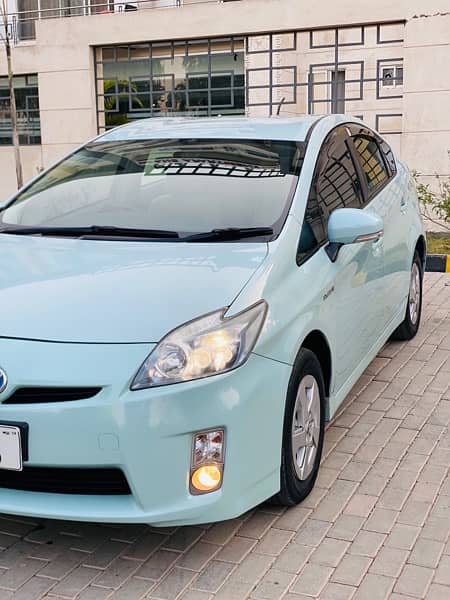 Toyota Prius 2011 7