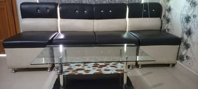 4 seater sofa set Black and white + table