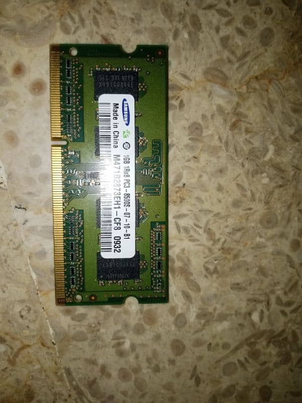 1GB RAM For laptop 2