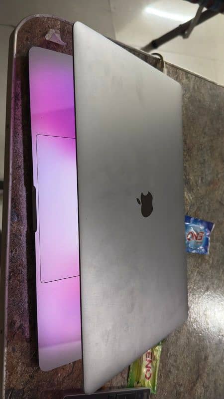 Apple Macbook Pro 15 spacegrey 2016 1