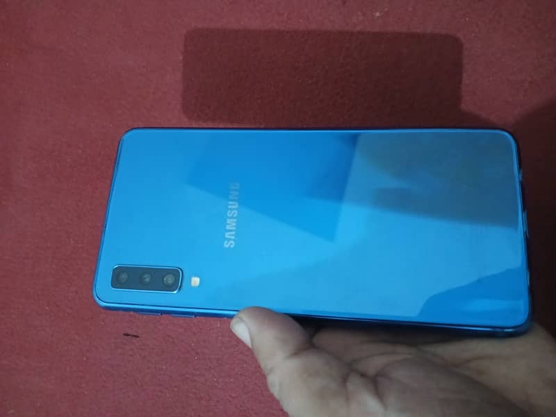 Samsung galaxy A7 (2018) 2