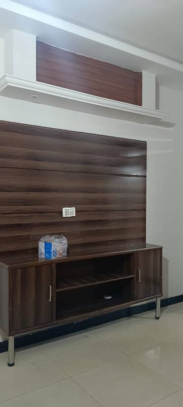 Iqbal Town : 5 Marla Lower Portion For Rent 1