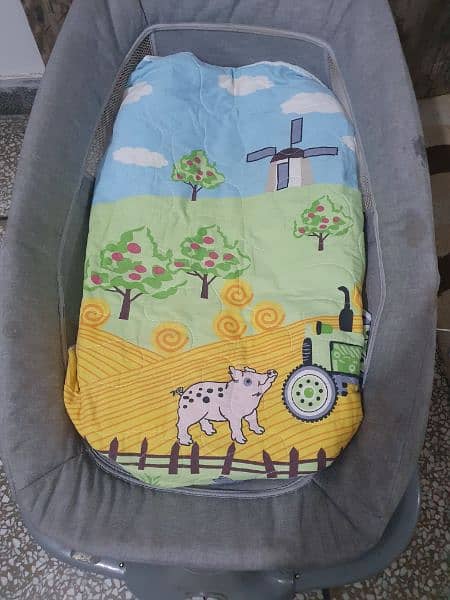 Mastela bassinet 2