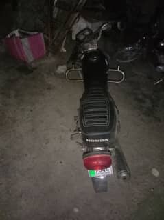 Honda 125 2004 model good fuel average 0