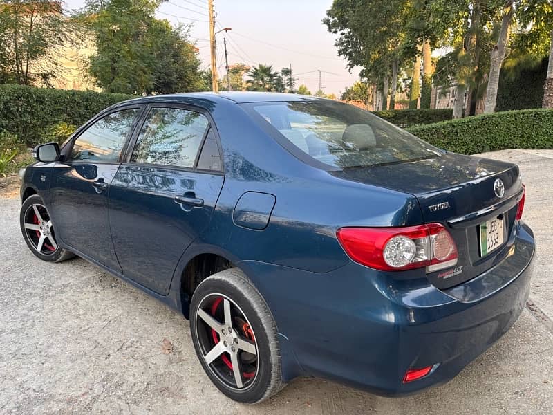 Toyota Corolla GLI 2012 4