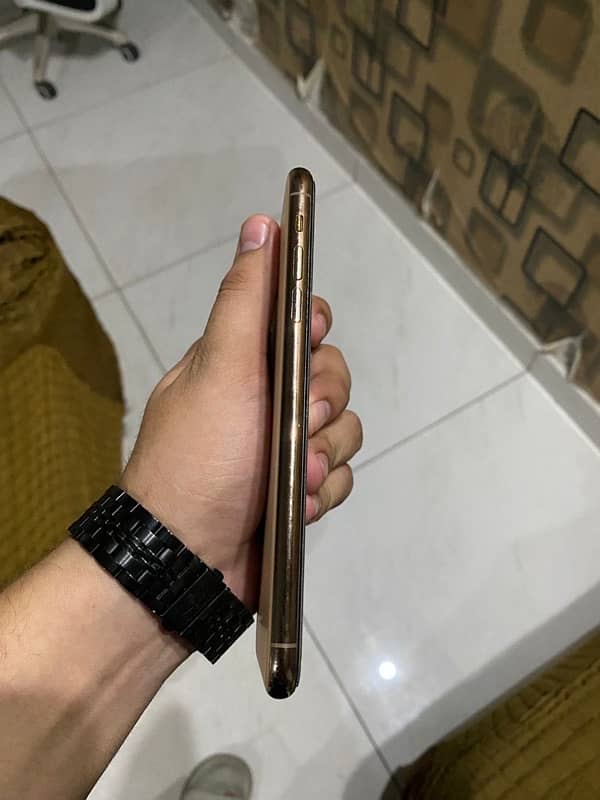 Iphone 11 pro Max 64Gb Dua PTA Approved 3