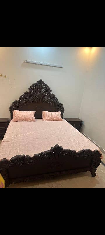 Pure wood bed for sale 4