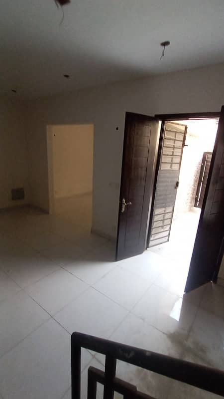 Kings Garden Phase 1 120 Yrd House For Sale 8