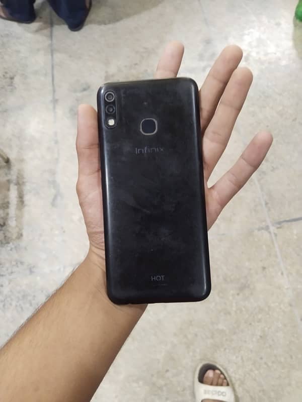 infinix hot 8 lite 2/32 1