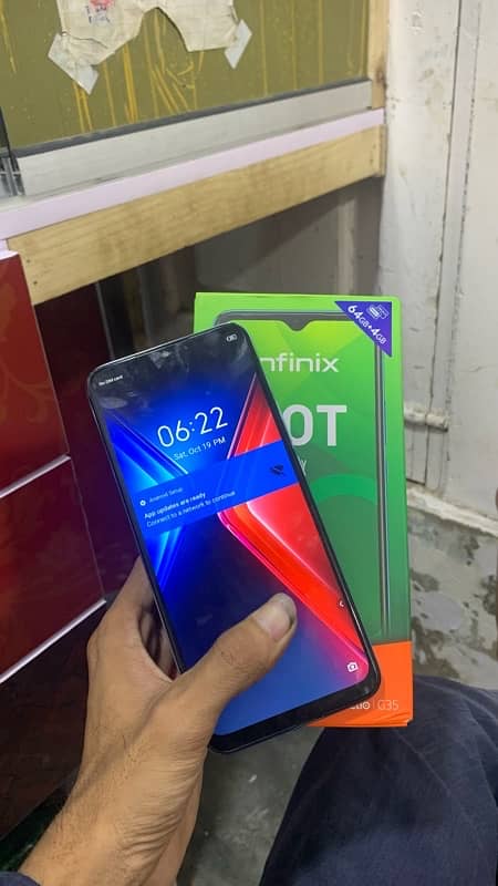 infinix hot 10play 4/64GB 10/10 with box and charger 1