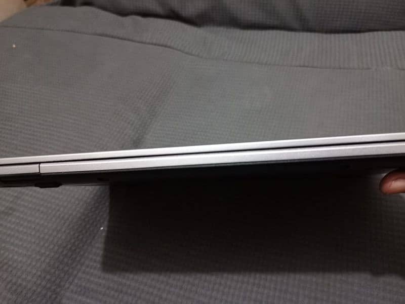 Hp Elitebook g4 840 core i5 7th gen 6