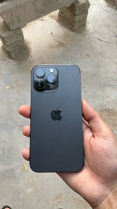 iphone 14 pro max 1