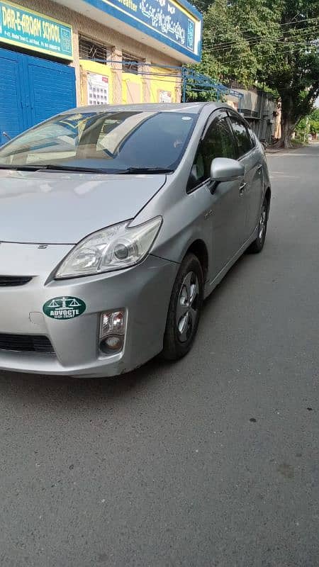 Toyota Prius 2011/14 import registered 9