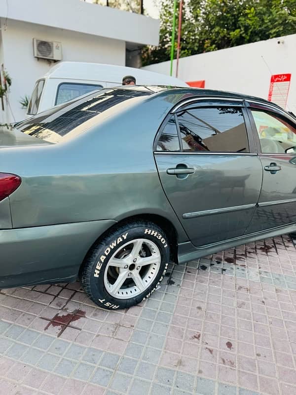 Toyota Corolla Altis 2004 7