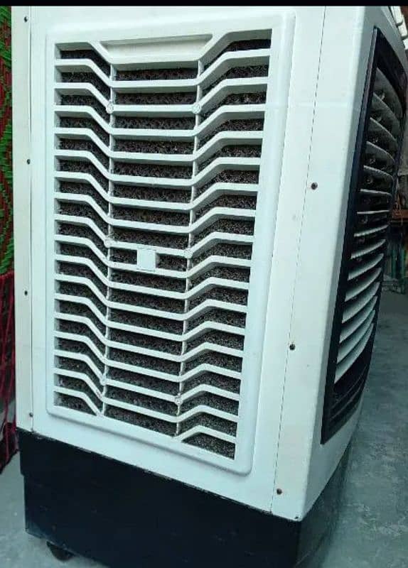 Izone 9000 Air Cooler | Best Air Cooler for Max Through and Cool Air 2