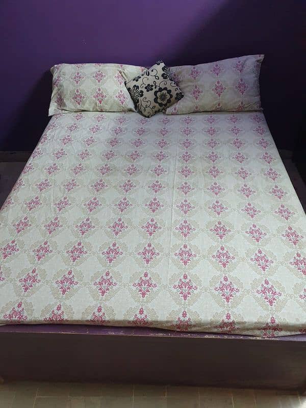 v. urgent sale double bed 0