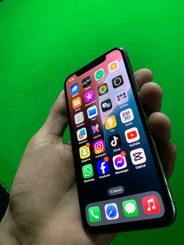 iPhone xs 2