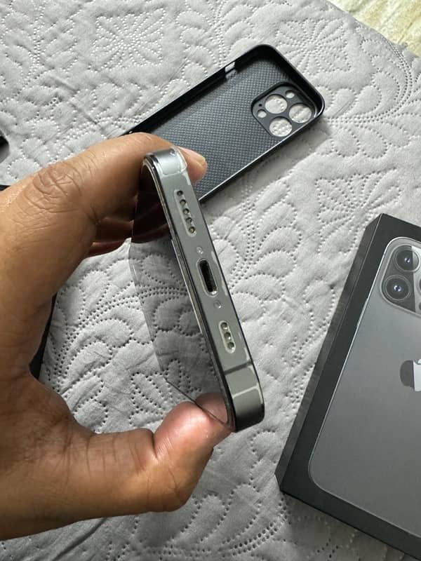 apply iphone 13 pro 128gb factory unlock complete box non pta 2