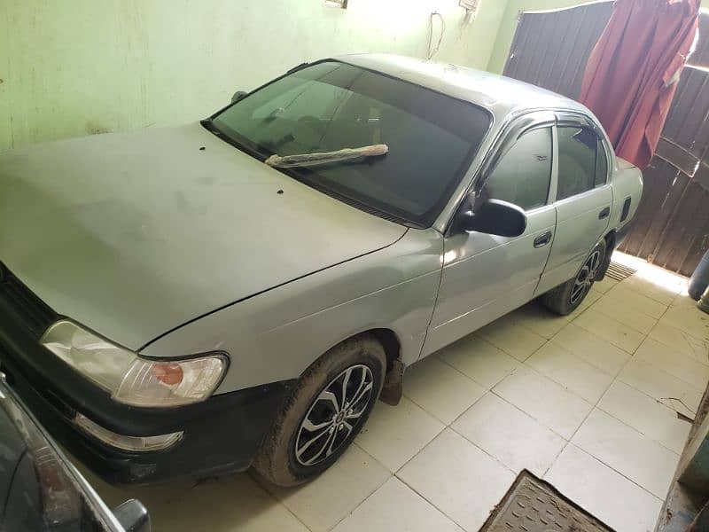 Toyota Corolla XE 1996 3