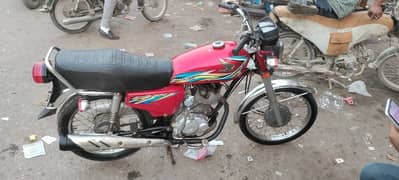 Honda 125 2018 model Karachi no /0/3/1/3/7/6/9/4/5/2/5/0n call