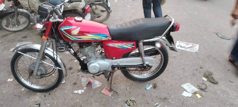 Honda 125 2018 model Karachi no /0/3/1/3/7/6/9/4/5/2/5/0n call 1