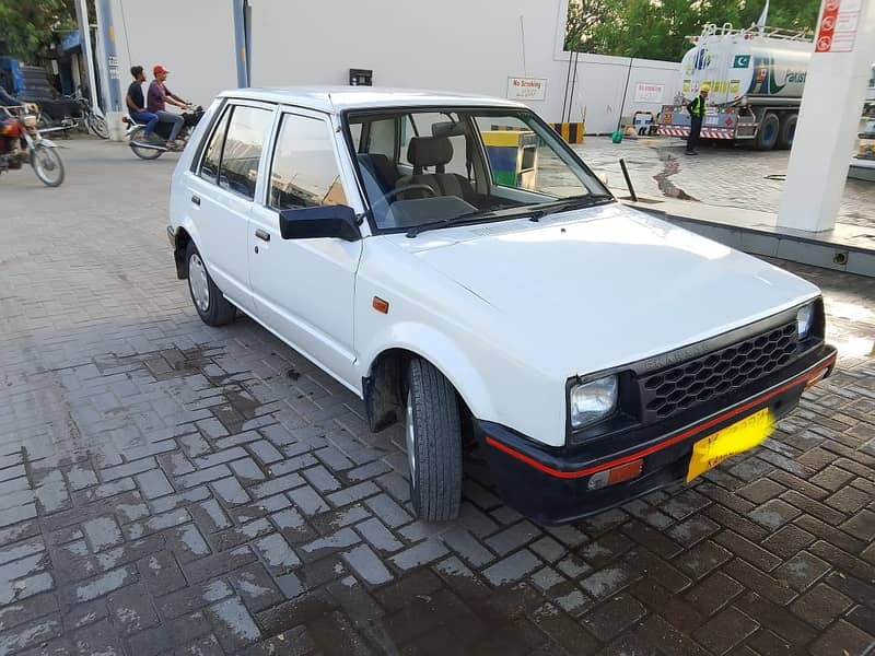 Daihatsu Charade 1984 10