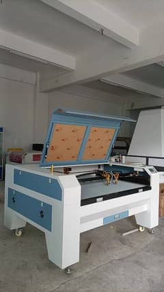 Laser cutting machine