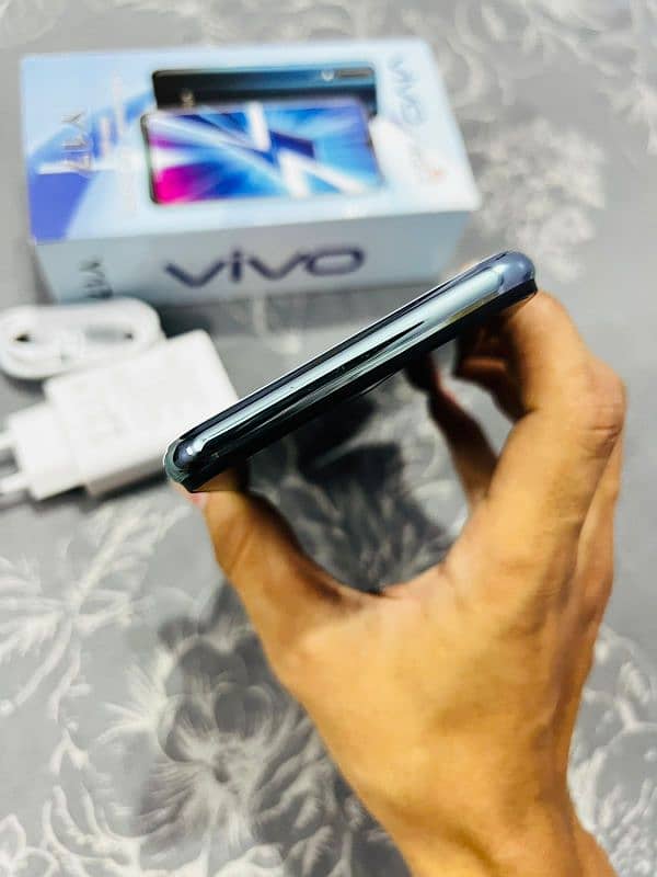 Vivo Y17 8gb 256gb PTA approved With Box Charger 4