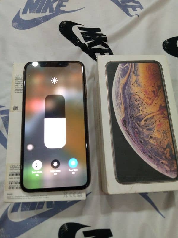 Iphone XS MAX 4