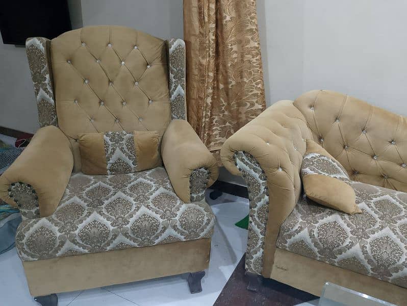 5 seater sofa set urgent sale 1