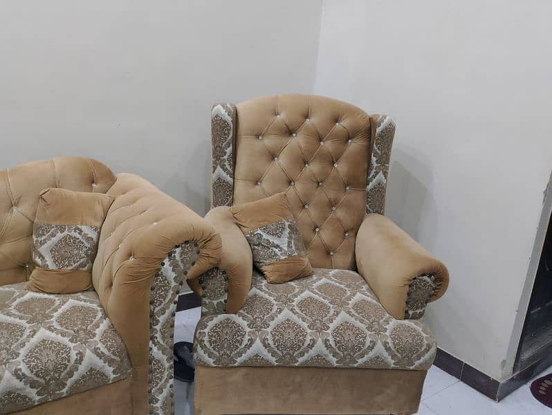 5 seater sofa set urgent sale 4