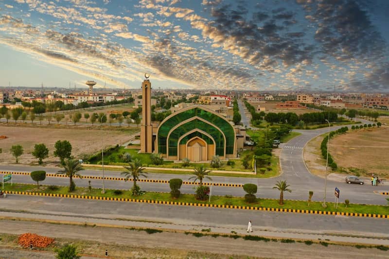 10 Marla On Ground Plot For Sale On 85 Feet Road In Lahore Motorway City 7