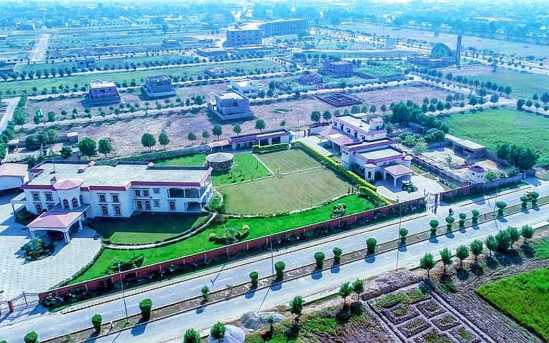 10 Marla On Ground Plot For Sale On 85 Feet Road In Lahore Motorway City 21