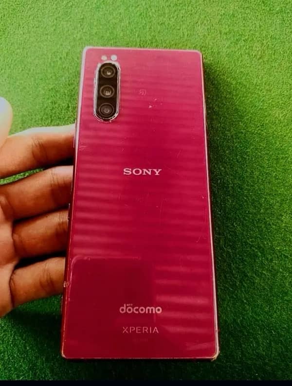 sony Xperia 5   6/64gb non pta 1