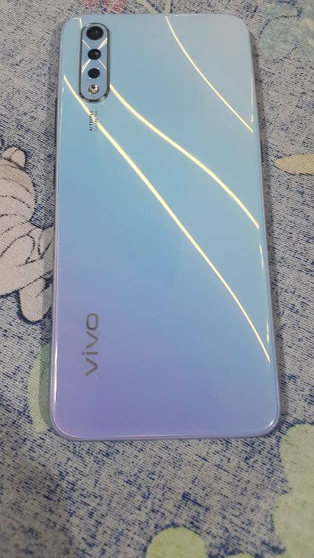 vivo $1 (4/128) 0