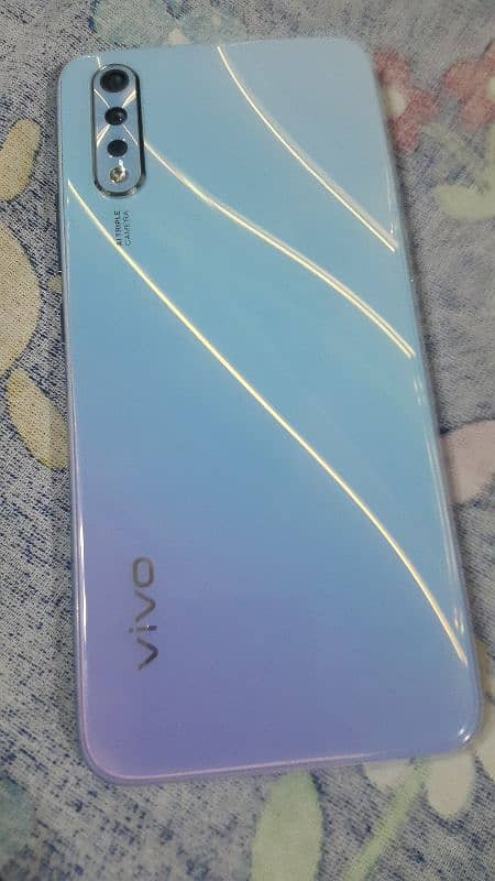 vivo $1 (4/128) 4